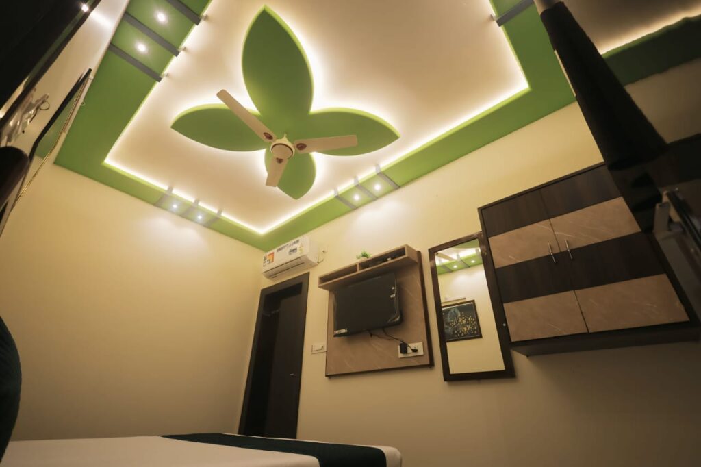 best hotel mathura