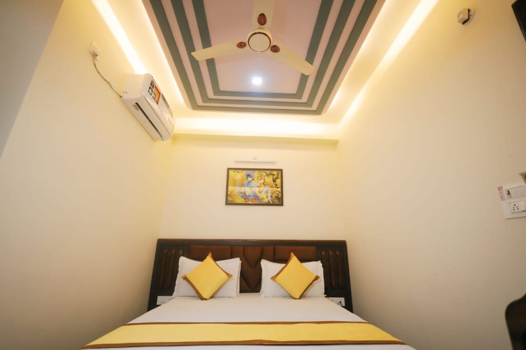 top hotel Moti kunj