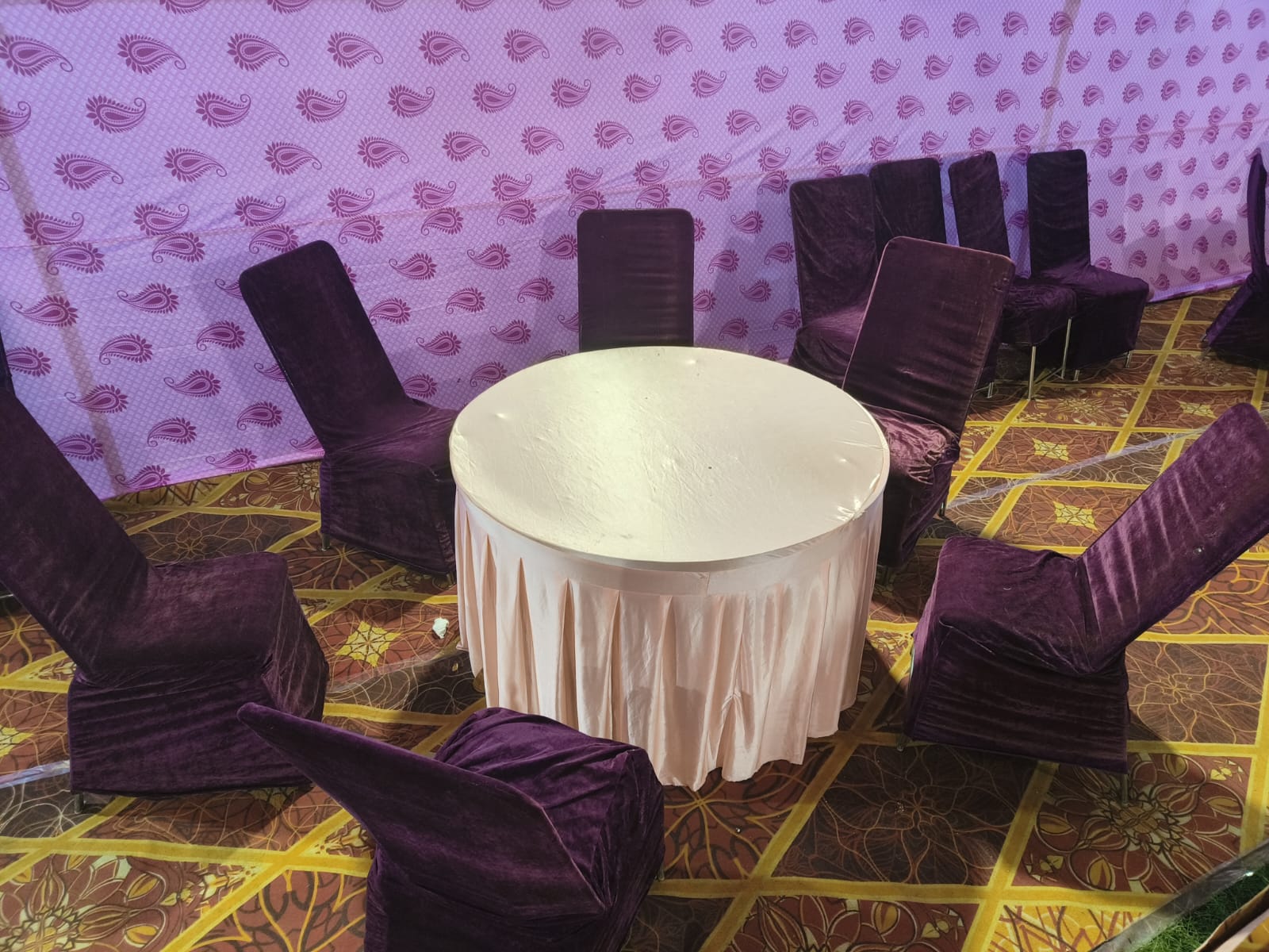 4500 sq ft banquet hall in Mathura with large garden area for events